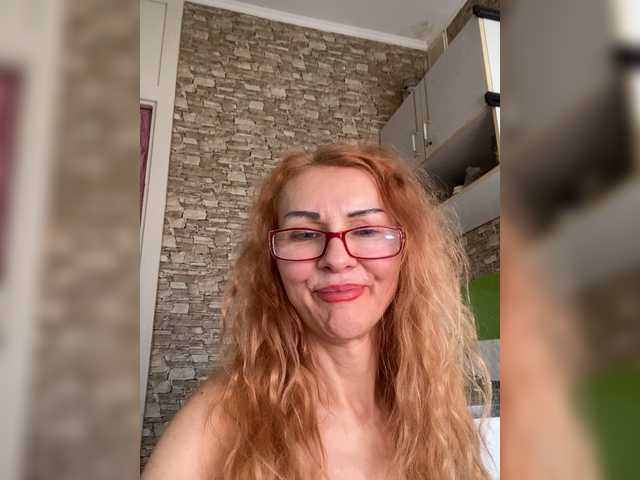 Ritia's BongaCams show and profile