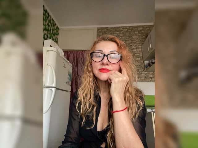 Ritia's BongaCams show and profile