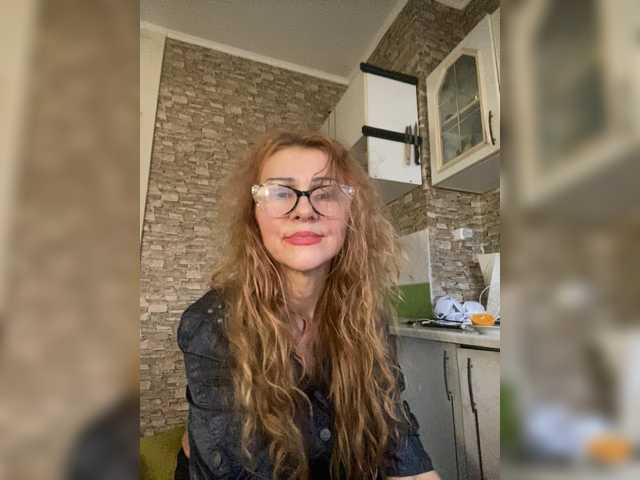 Ritia's BongaCams show and profile