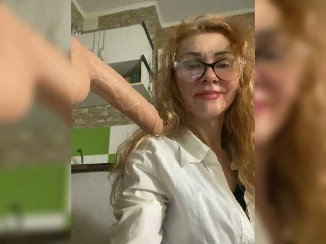 Ritia's BongaCams show and profile