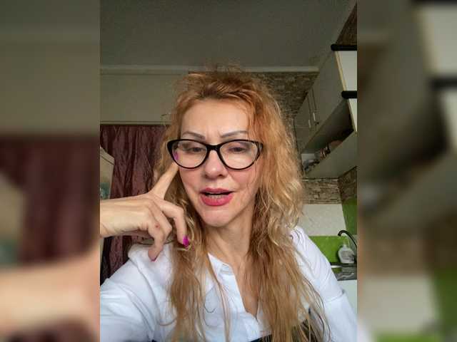 Ritia's BongaCams show and profile