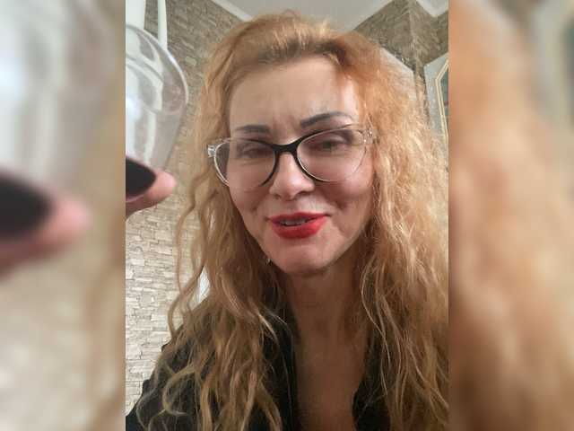 Ritia's BongaCams show and profile