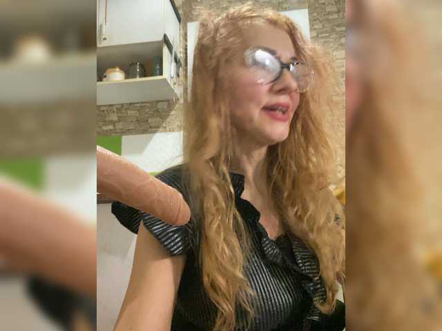 Ritia's BongaCams show and profile