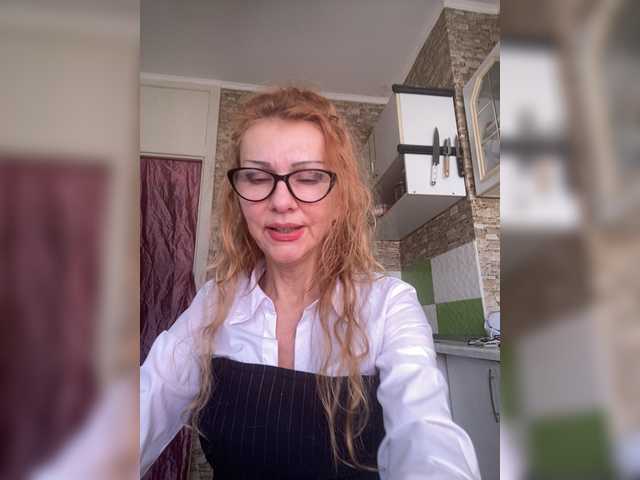 Ritia's BongaCams show and profile