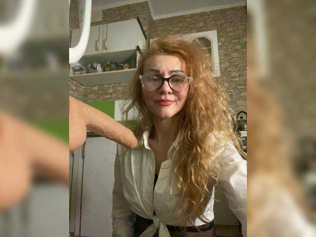 Ritia's BongaCams show and profile