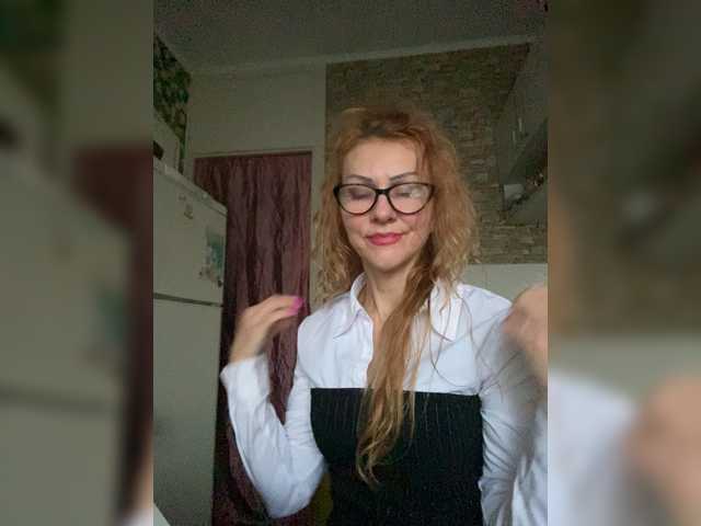 Ritia's BongaCams show and profile