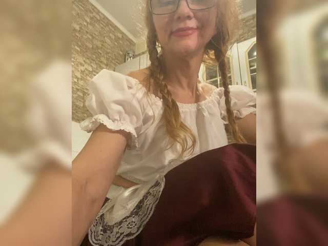 Ritia's BongaCams show and profile