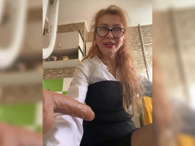 Ritia's BongaCams show and profile