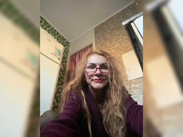 Ritia's BongaCams show and profile