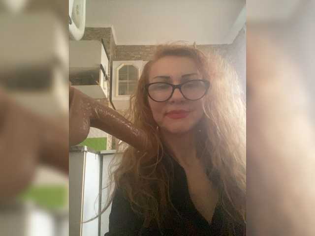 Ritia's BongaCams show and profile