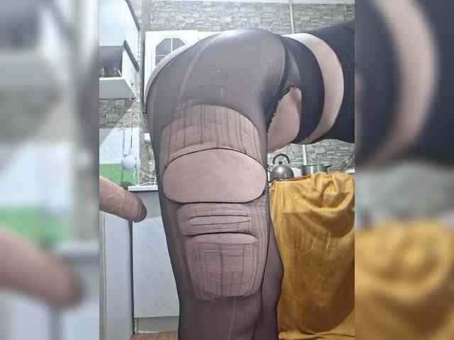 Ritia Live Webcam on BongaCams