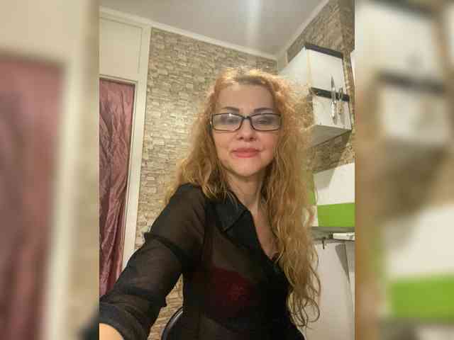 Ritia Live Webcam on BongaCams