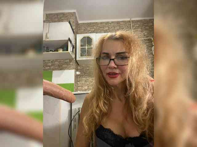 Ritia Live Webcam on BongaCams