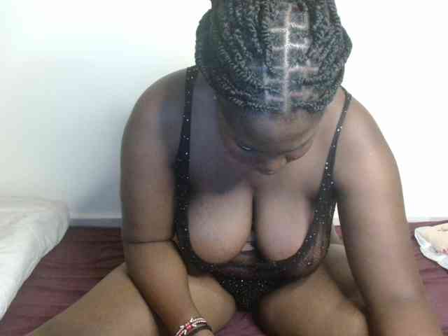 Ebonytiffany2 Live Webcam on BongaCams