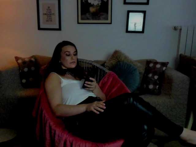 CassidyJoy's BongaCams show and profile