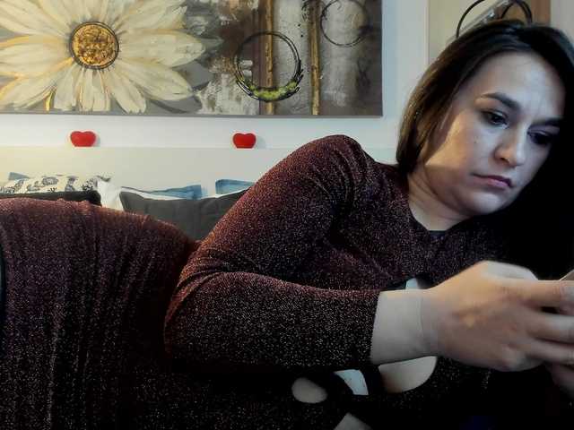 CassidyJoy's BongaCams show and profile