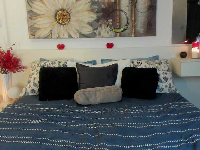 CassidyJoy's BongaCams show and profile