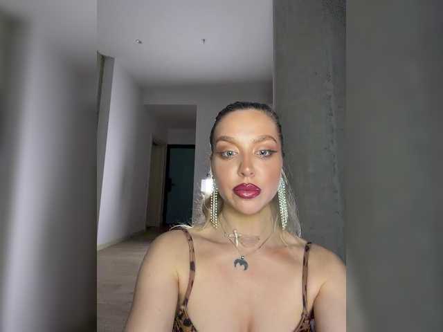 MistressX555's BongaCams show and profile
