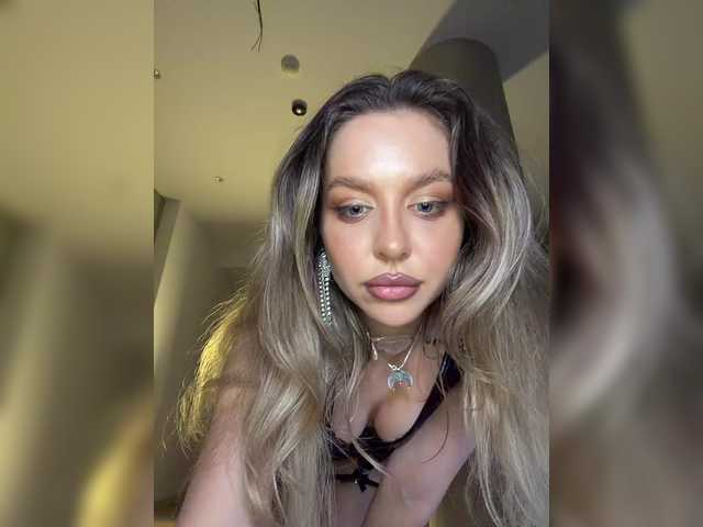 MistressX555's BongaCams show and profile