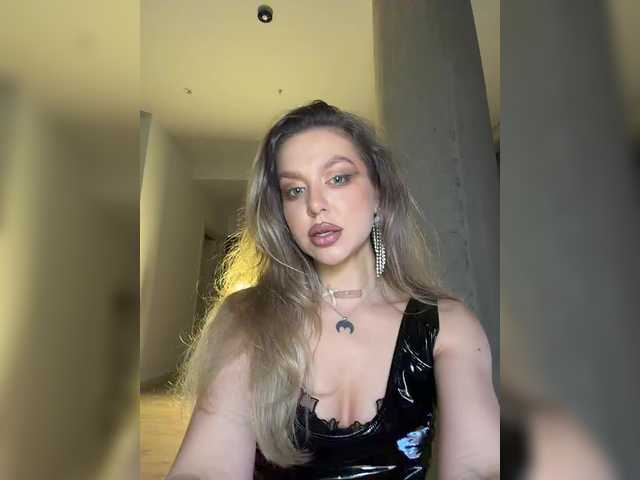 MistressX555's BongaCams show and profile