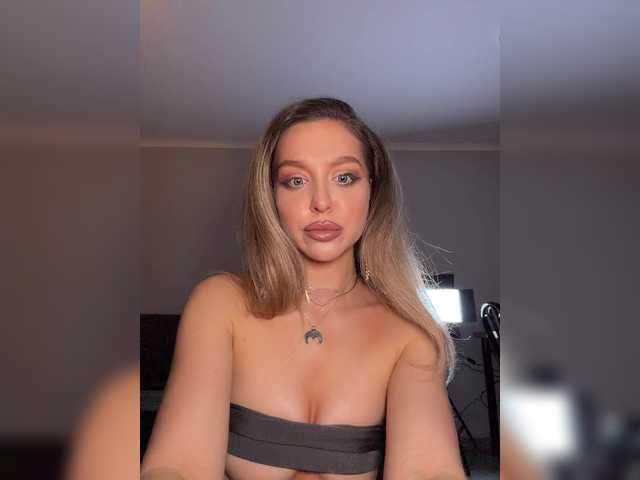 MistressX555's BongaCams show and profile