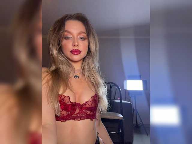 MistressX555's BongaCams show and profile