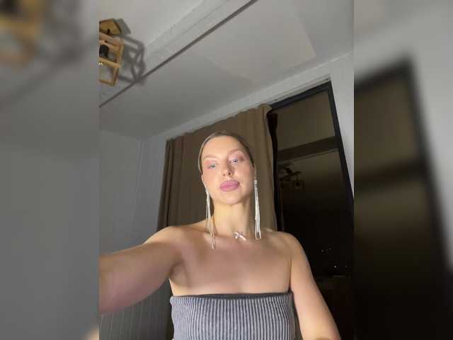  MistressX555 chat room