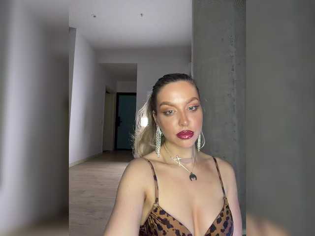 MistressX555's BongaCams show and profile