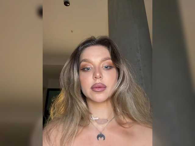 MistressX555's BongaCams show and profile