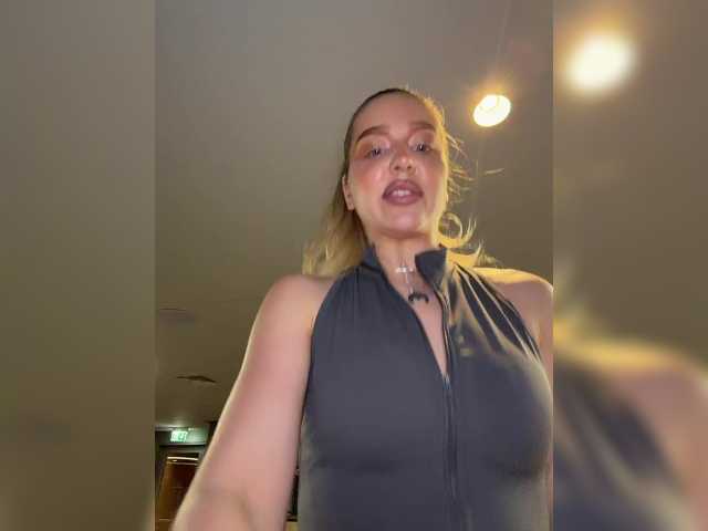 MistressX555's BongaCams show and profile