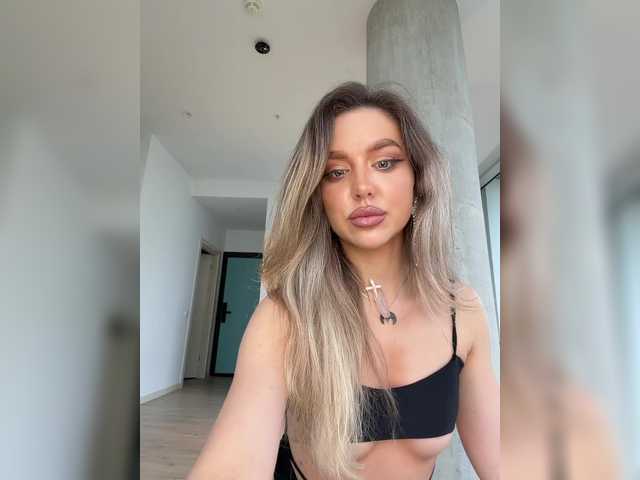 MistressX555's BongaCams profile