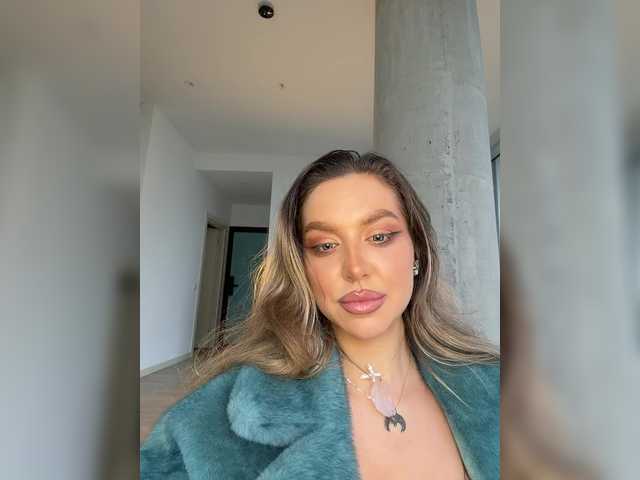 MistressX555's BongaCams profile