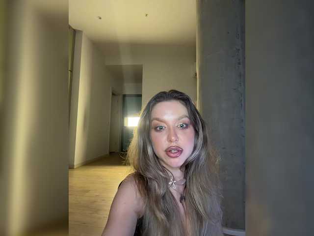 MistressX555's BongaCams show and profile