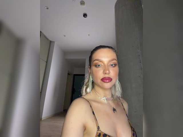 MistressX555's BongaCams show and profile