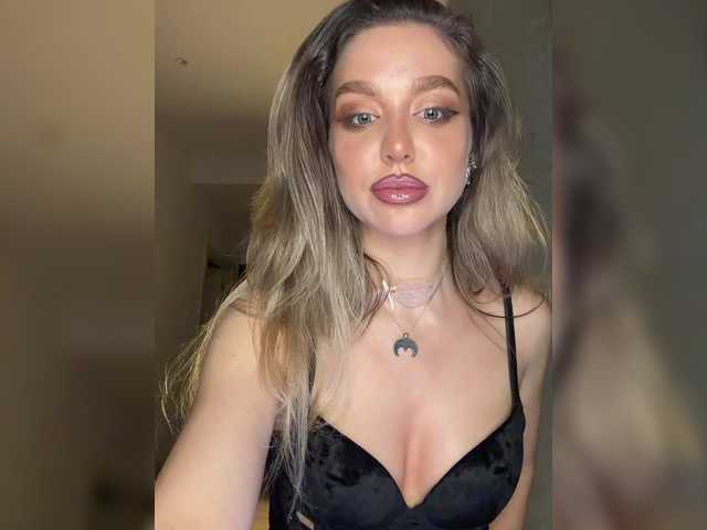 MistressX555's BongaCams show and profile