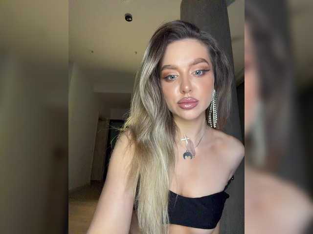 MistressX555's BongaCams show and profile