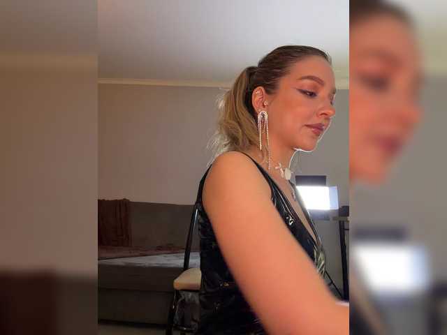 MistressX555's BongaCams show and profile