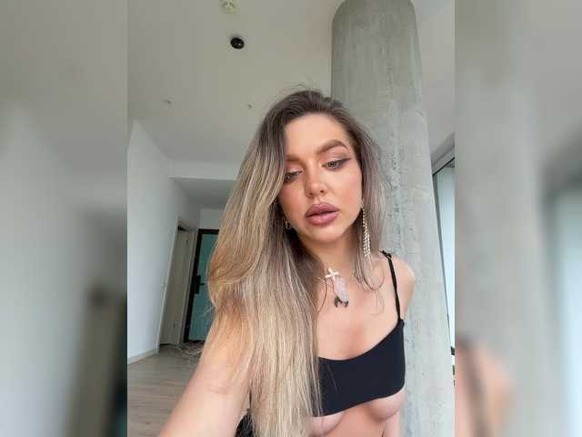 MistressX555's BongaCams show and profile