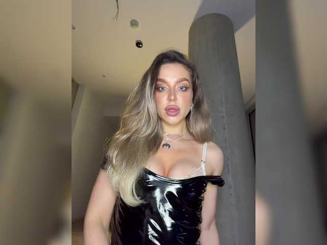 MistressX555's BongaCams show and profile
