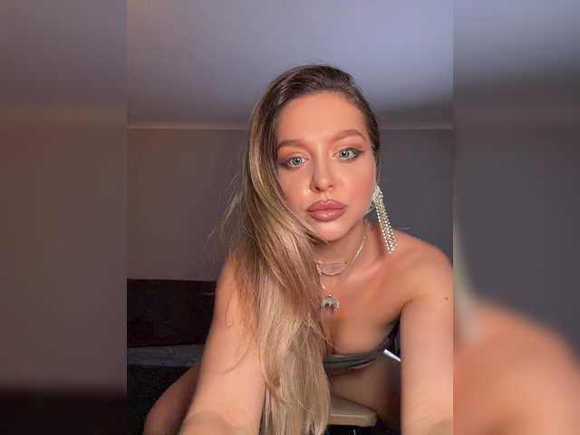 MistressX555's BongaCams show and profile