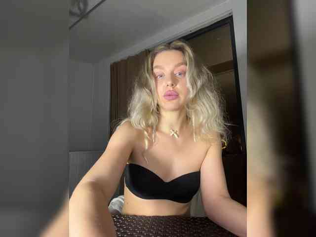 MistressX555 webcam