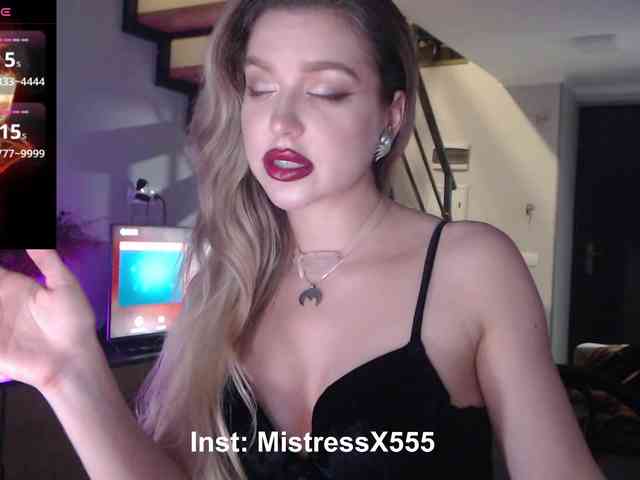 MistressX555 webcam