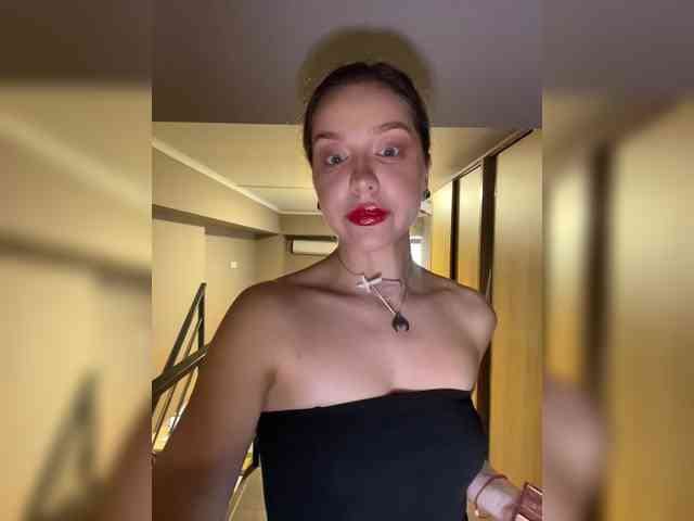 MistressX555 webcam