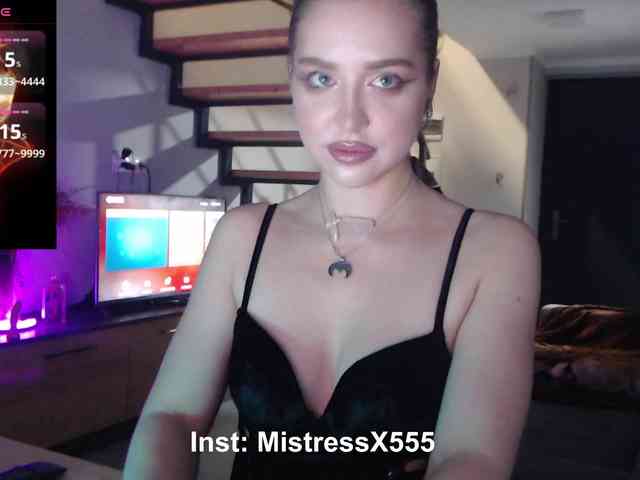 MistressX555 webcam