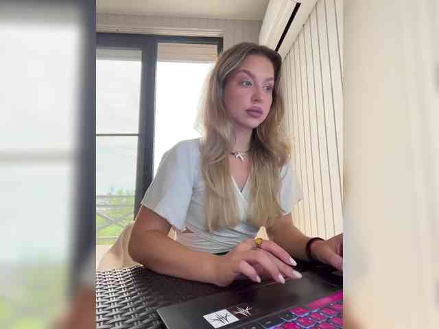 MistressX555 webcam