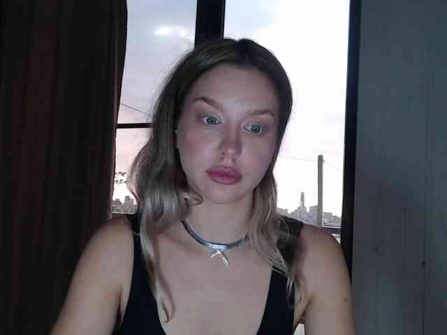 MistressX555 webcam