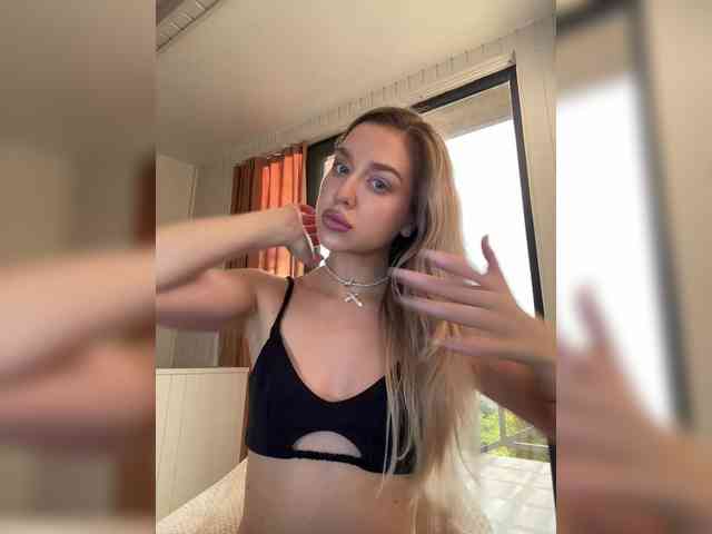MistressX555 webcam