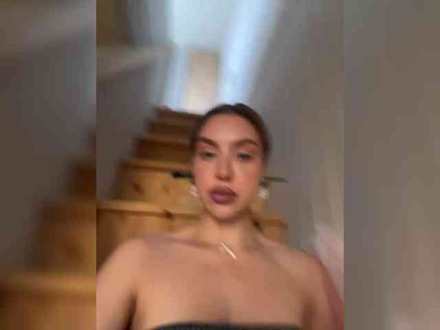 MistressX555 webcam