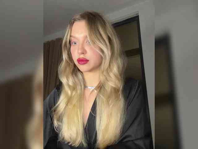 MistressX555 webcam