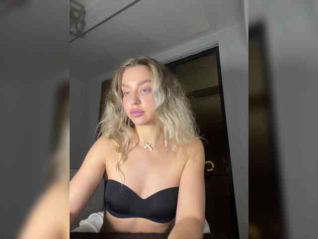 MistressX555 webcam